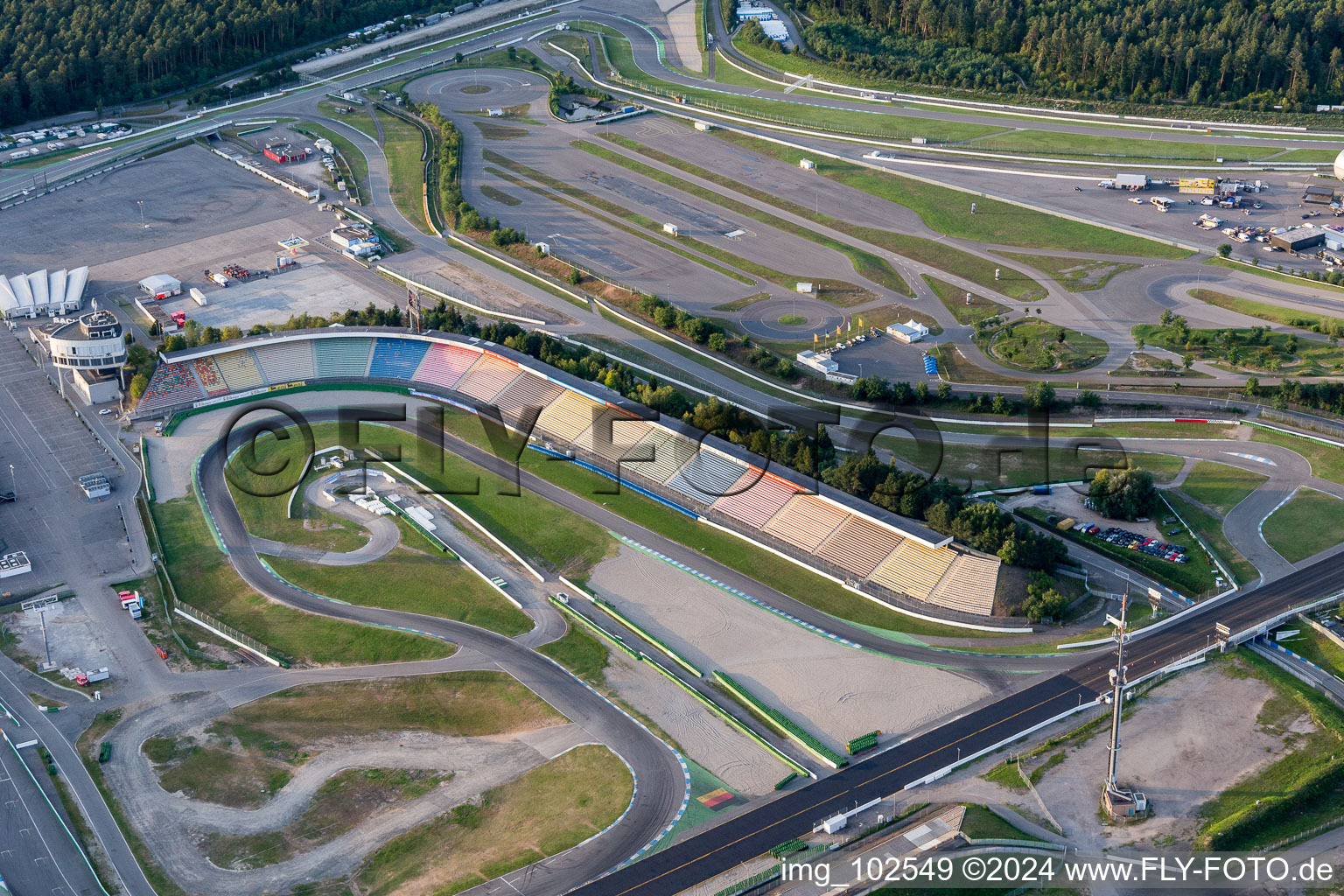 Vue d'oiseau de Hockenheim dans le département Bade-Wurtemberg, Allemagne