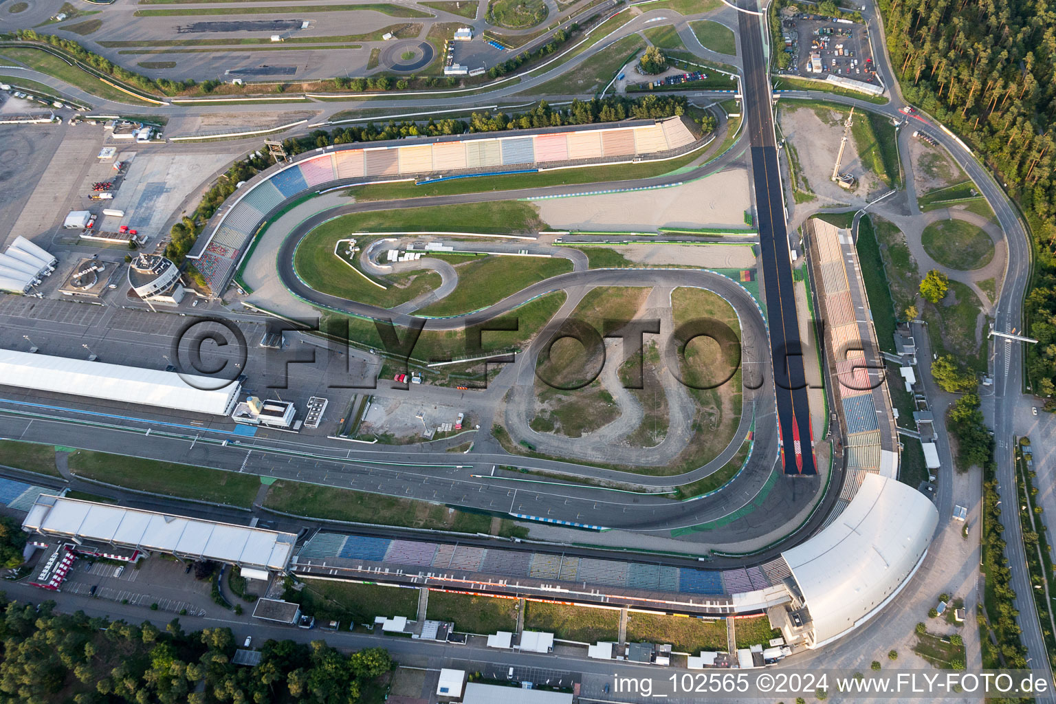 Hockenheim dans le département Bade-Wurtemberg, Allemagne vue du ciel