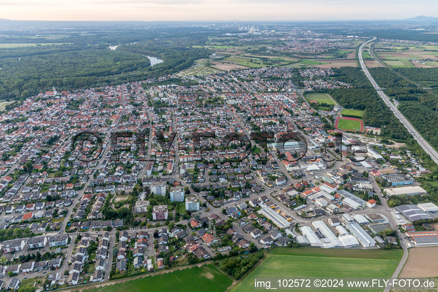 Vue oblique de Ketsch dans le département Bade-Wurtemberg, Allemagne