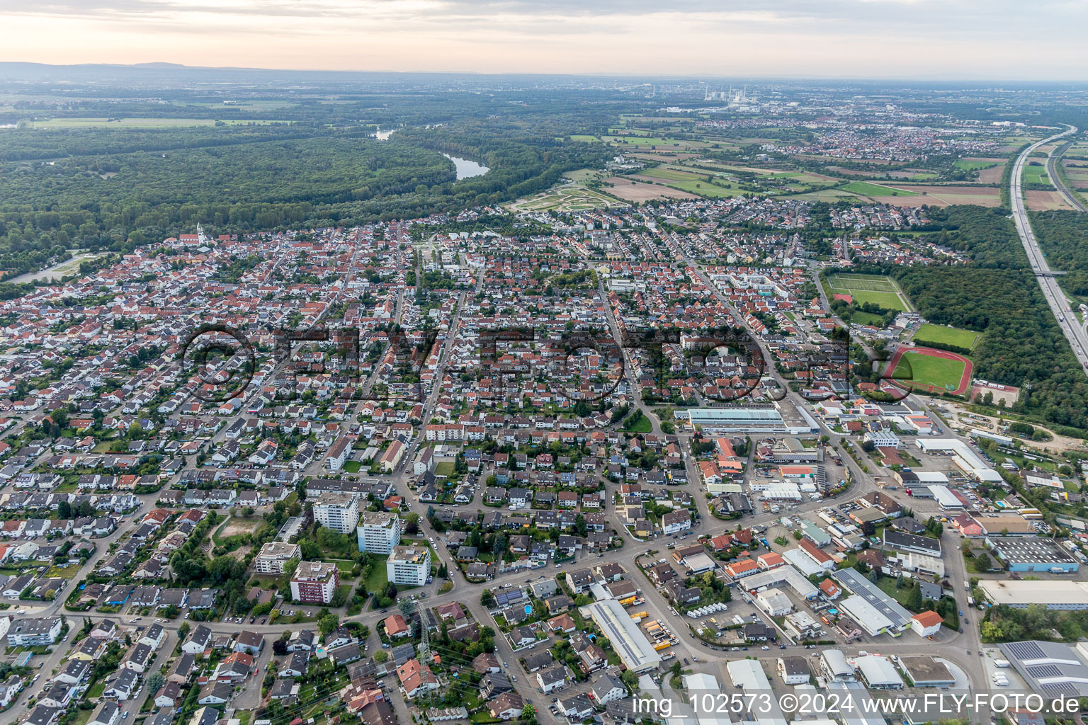 Ketsch dans le département Bade-Wurtemberg, Allemagne d'en haut