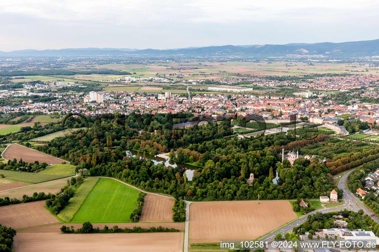 Schwetzingen dans le département Bade-Wurtemberg, Allemagne d'en haut