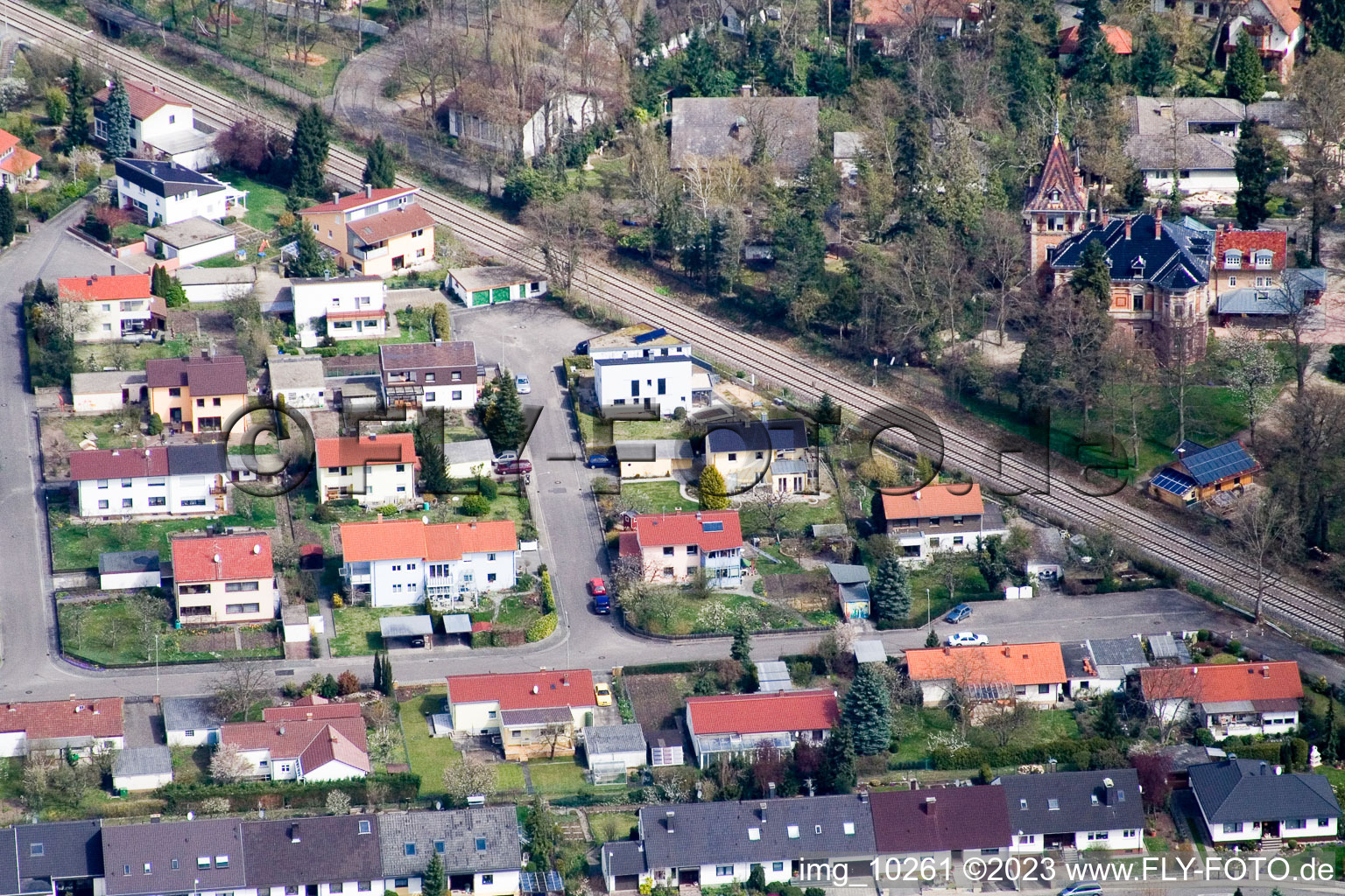 Vue aérienne de Jockgrim dans le département Rhénanie-Palatinat, Allemagne