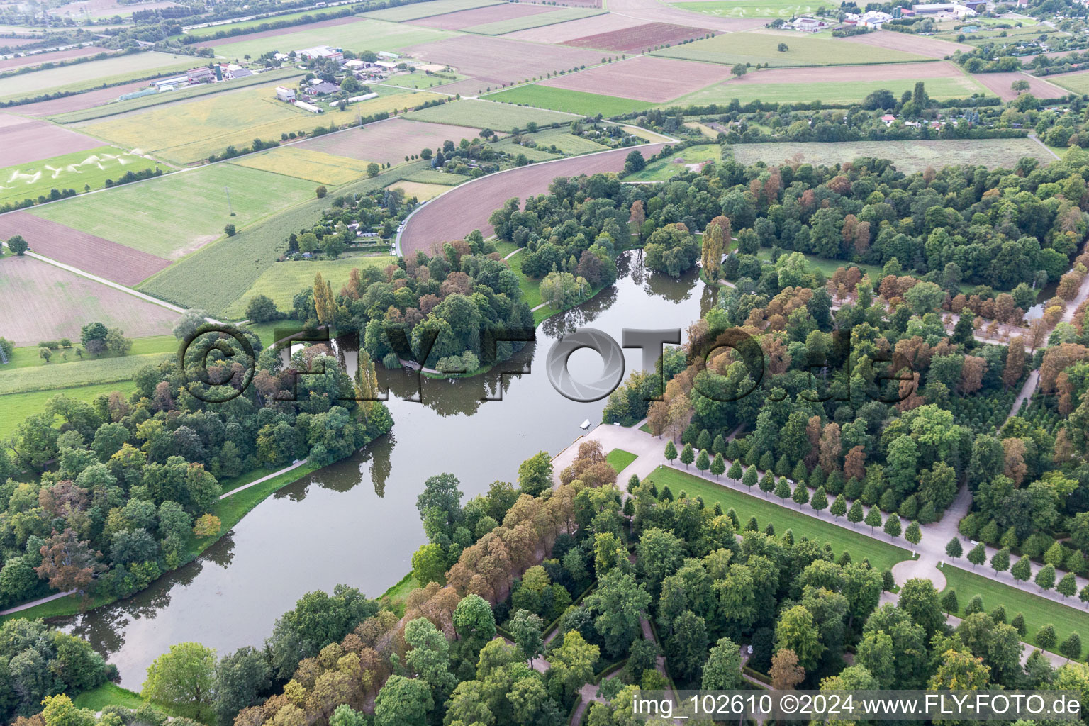 Schwetzingen dans le département Bade-Wurtemberg, Allemagne vue du ciel