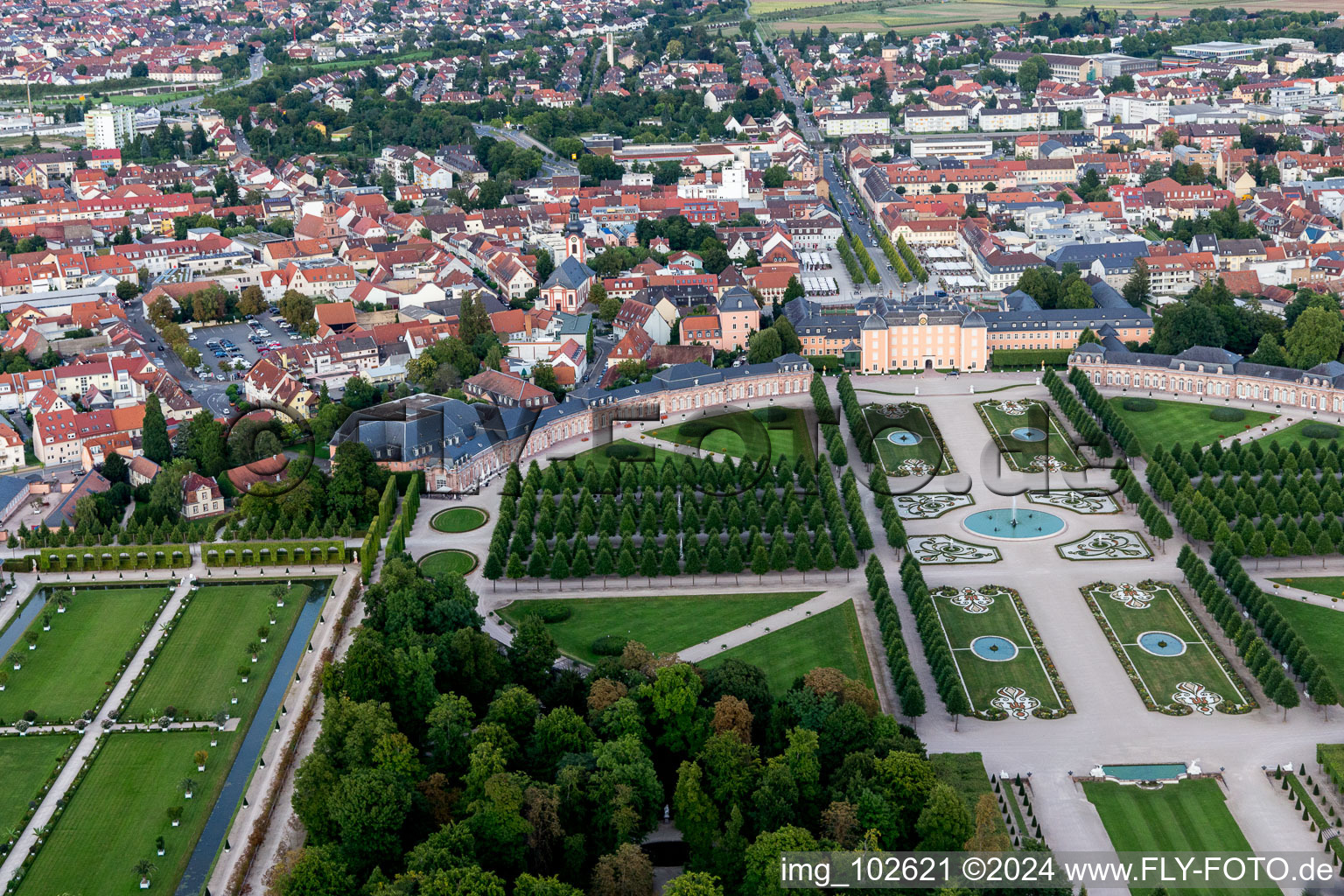 Vue oblique de Schwetzingen dans le département Bade-Wurtemberg, Allemagne