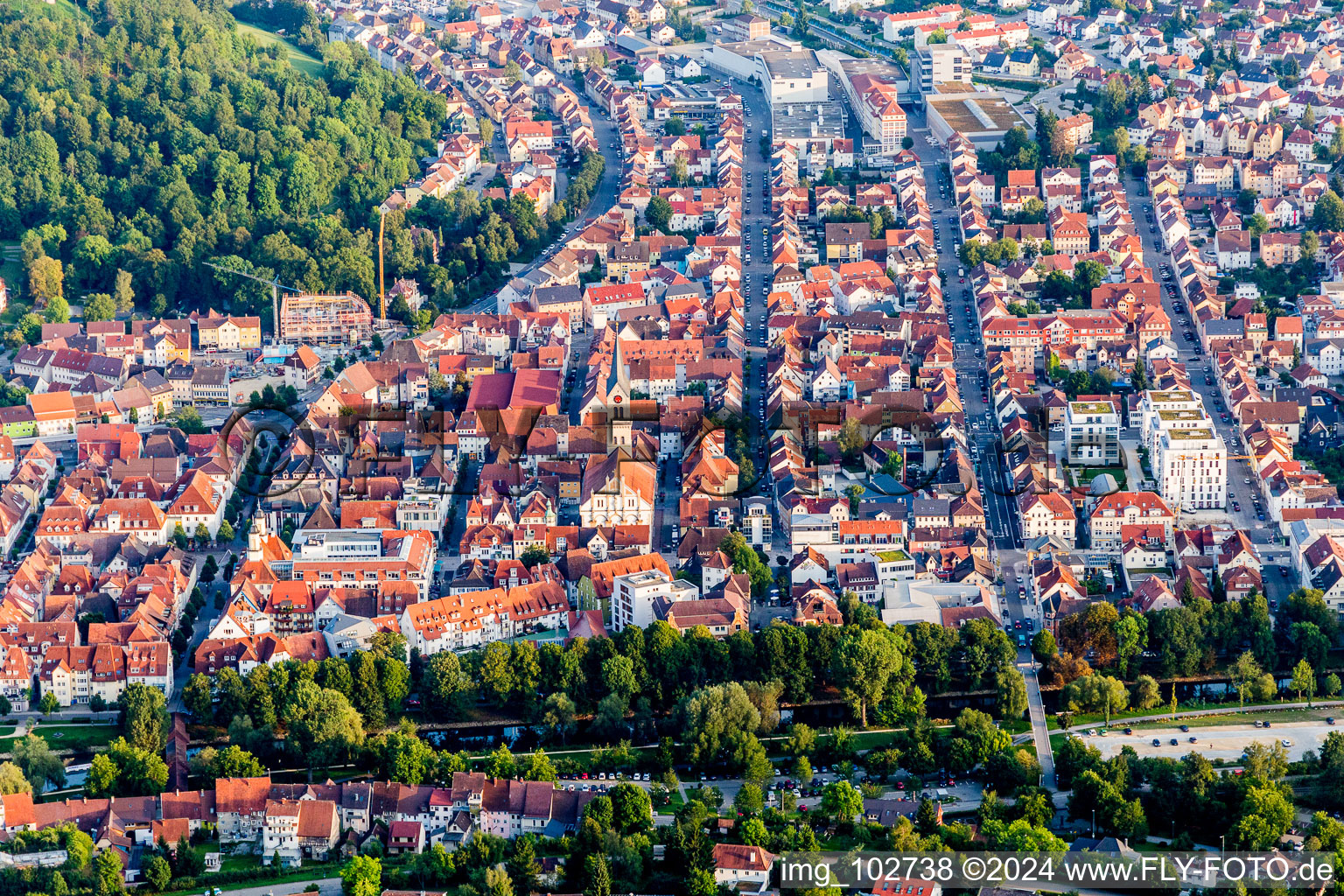 Vue aérienne de Vue sur la ville du centre-ville à Tuttlingen dans le département Bade-Wurtemberg, Allemagne