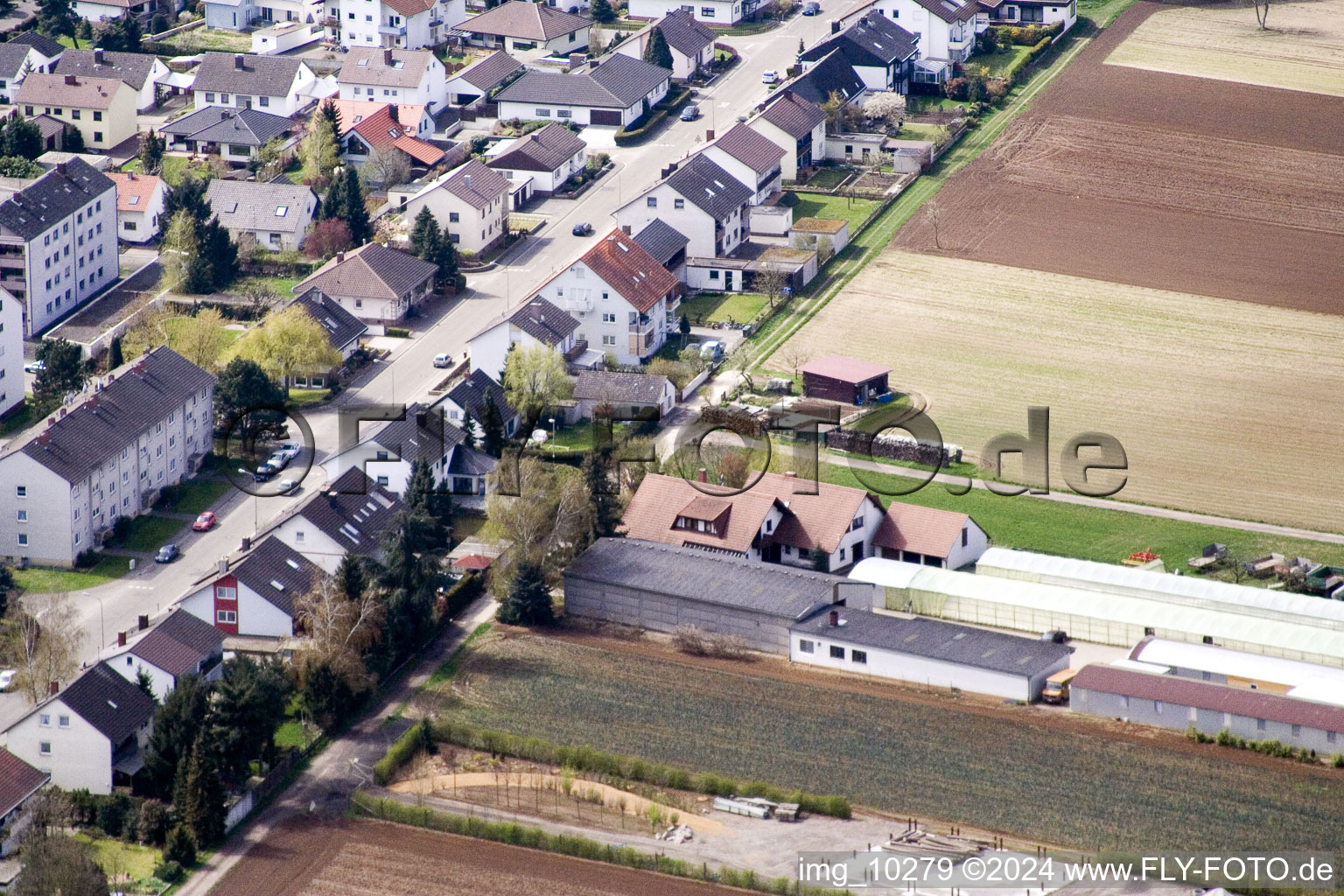 Vue aérienne de Au château d'eau à Kandel dans le département Rhénanie-Palatinat, Allemagne