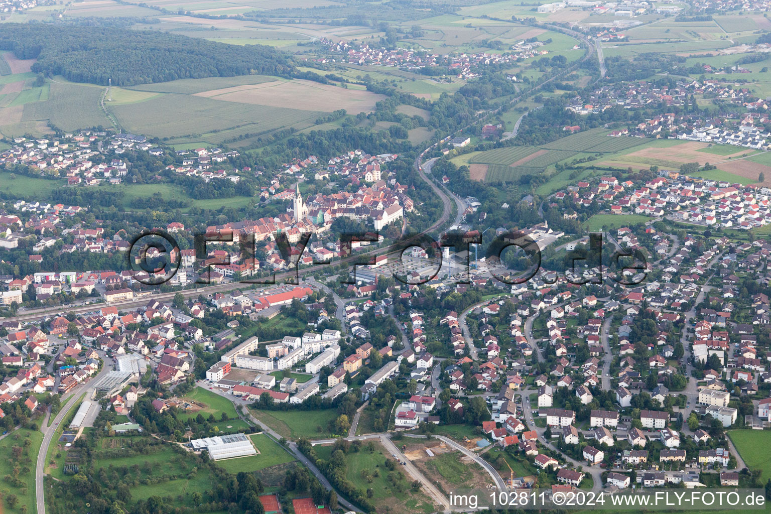 Engen dans le département Bade-Wurtemberg, Allemagne vue d'en haut