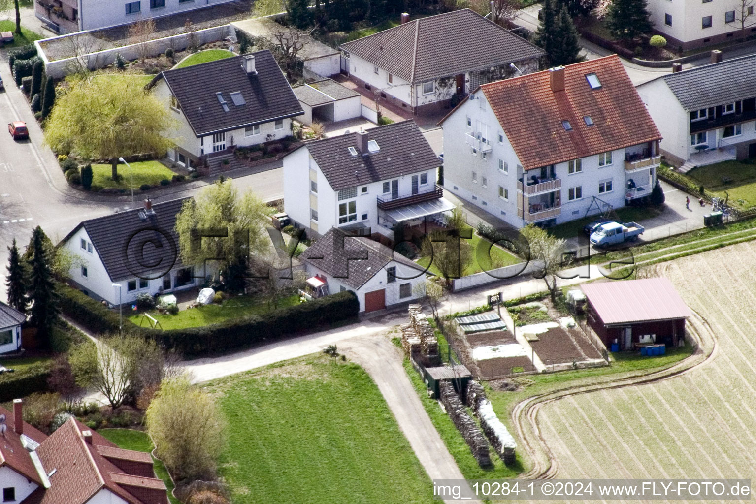 Vue aérienne de Au château d'eau à Kandel dans le département Rhénanie-Palatinat, Allemagne