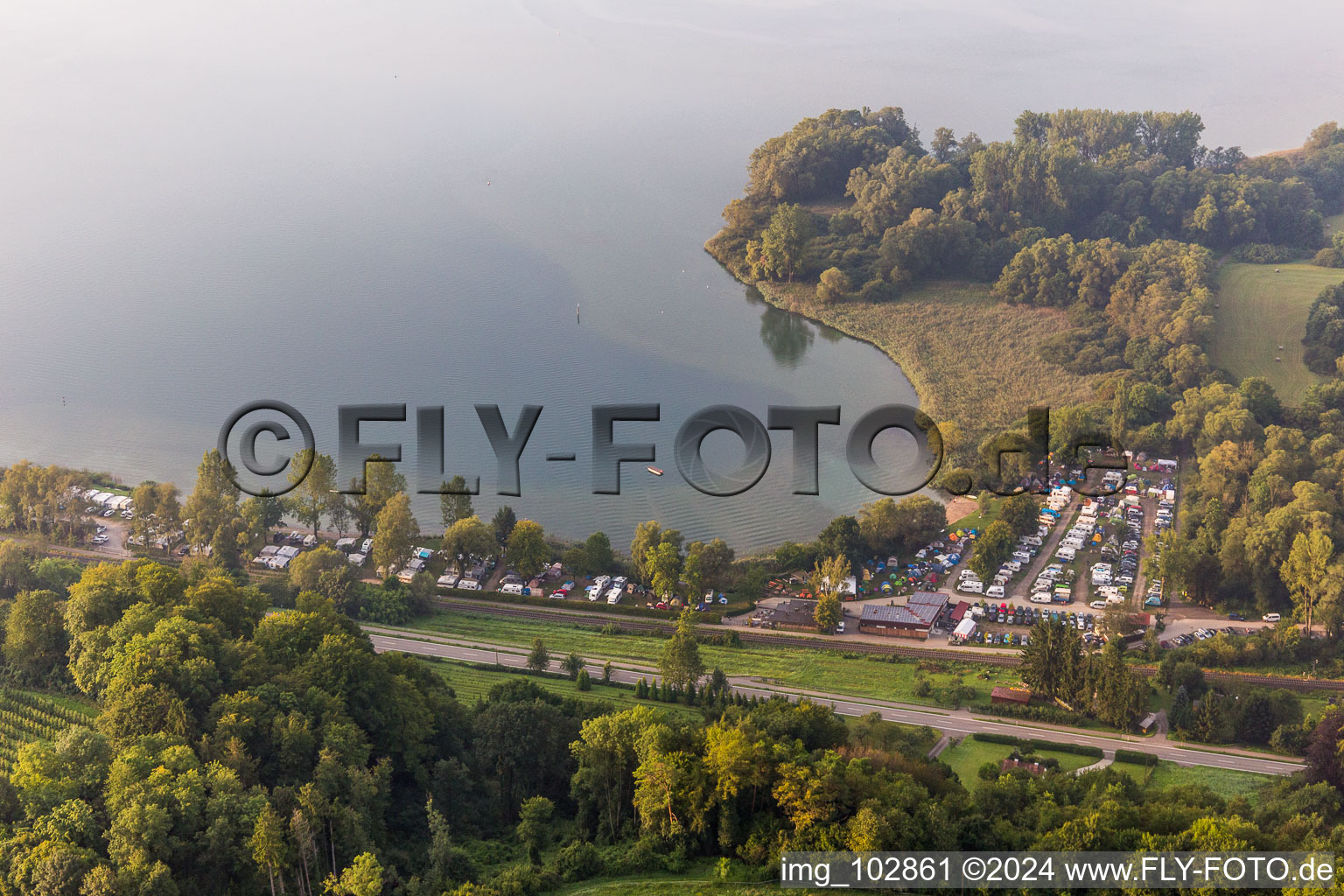 Vue aérienne de Camping Schachenhorn à le quartier Ludwigshafen in Bodman-Ludwigshafen dans le département Bade-Wurtemberg, Allemagne