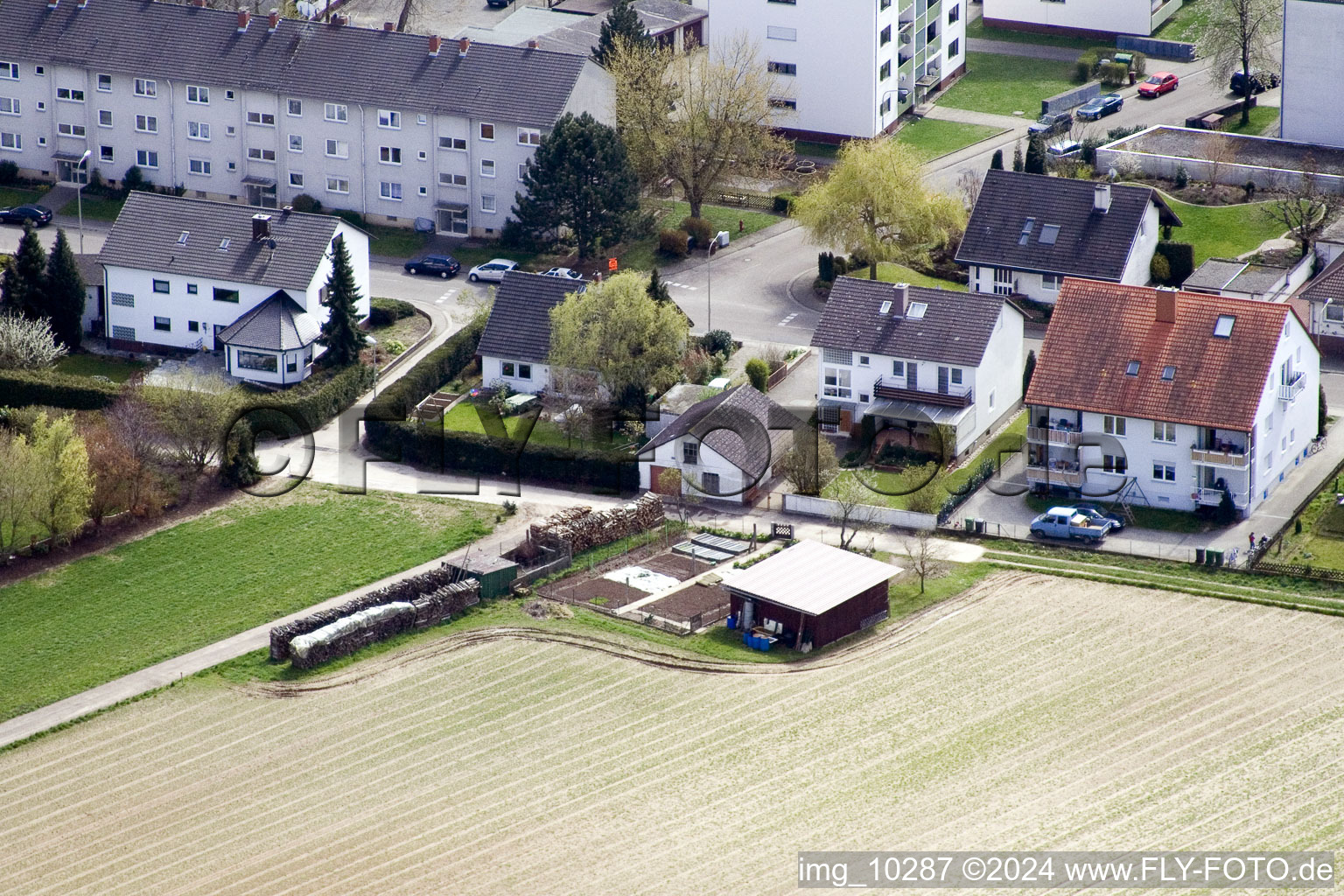 Vue aérienne de Au château d'eau à Kandel dans le département Rhénanie-Palatinat, Allemagne