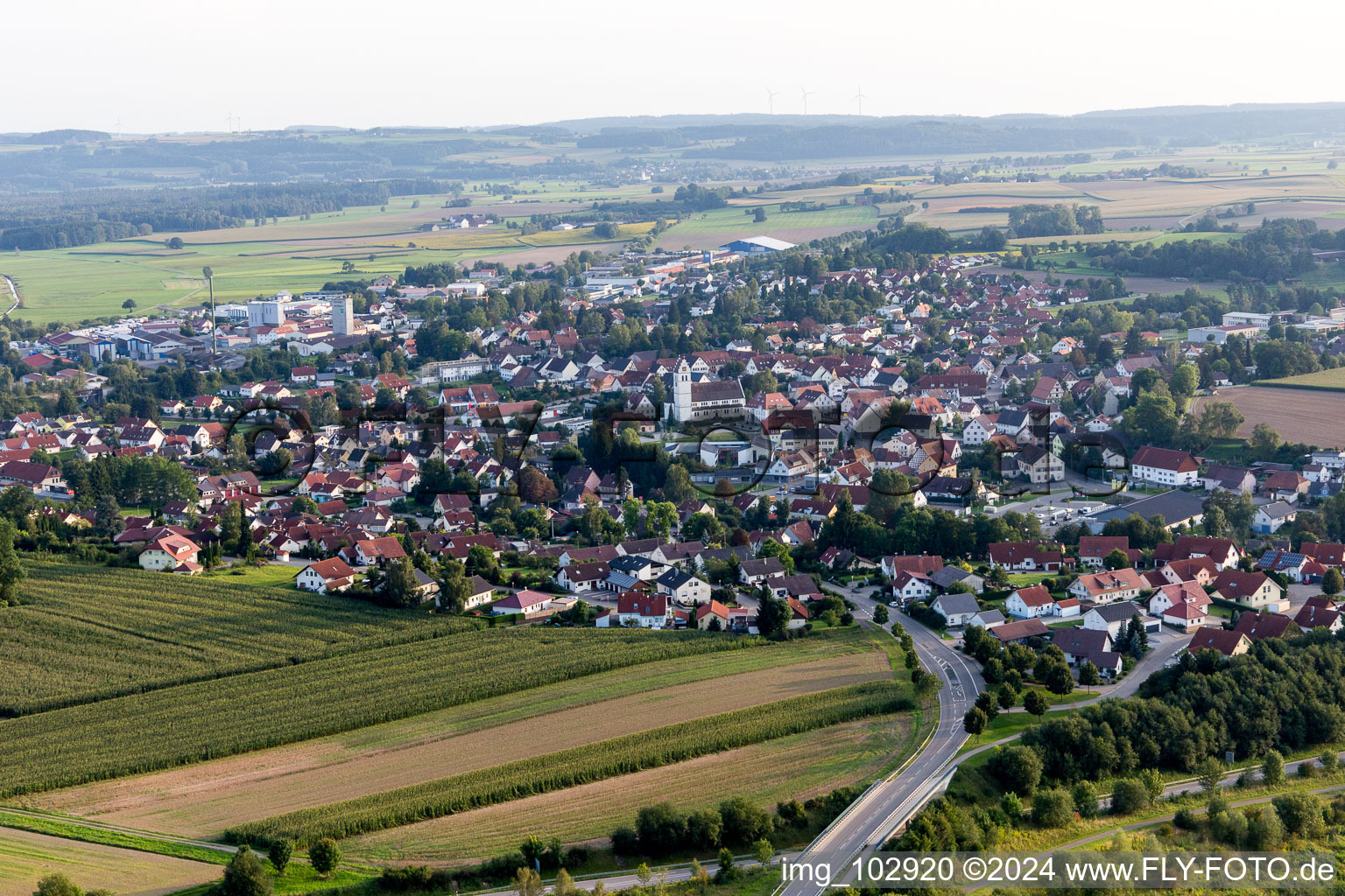 Vue aérienne de Ostrach dans le département Bade-Wurtemberg, Allemagne