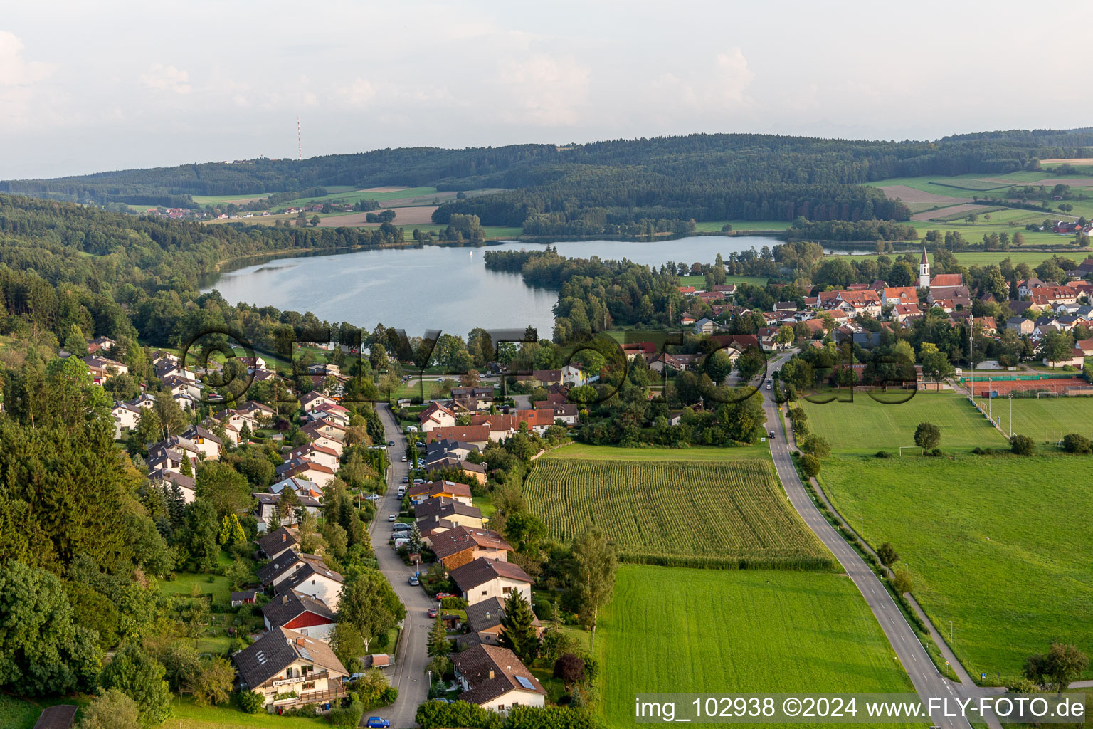 Vue aérienne de Zones riveraines du Ruschweiler et du Volzer See en Ruschweiler à le quartier Ruschweiler in Illmensee dans le département Bade-Wurtemberg, Allemagne