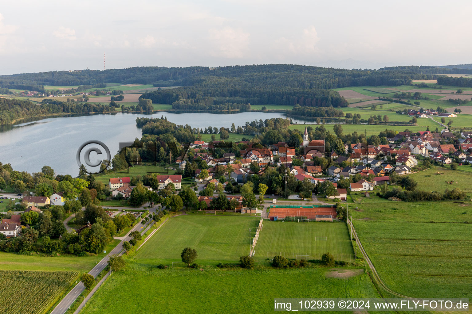 Photographie aérienne de Zones riveraines du Ruschweiler et du Volzer See en Ruschweiler à le quartier Ruschweiler in Illmensee dans le département Bade-Wurtemberg, Allemagne