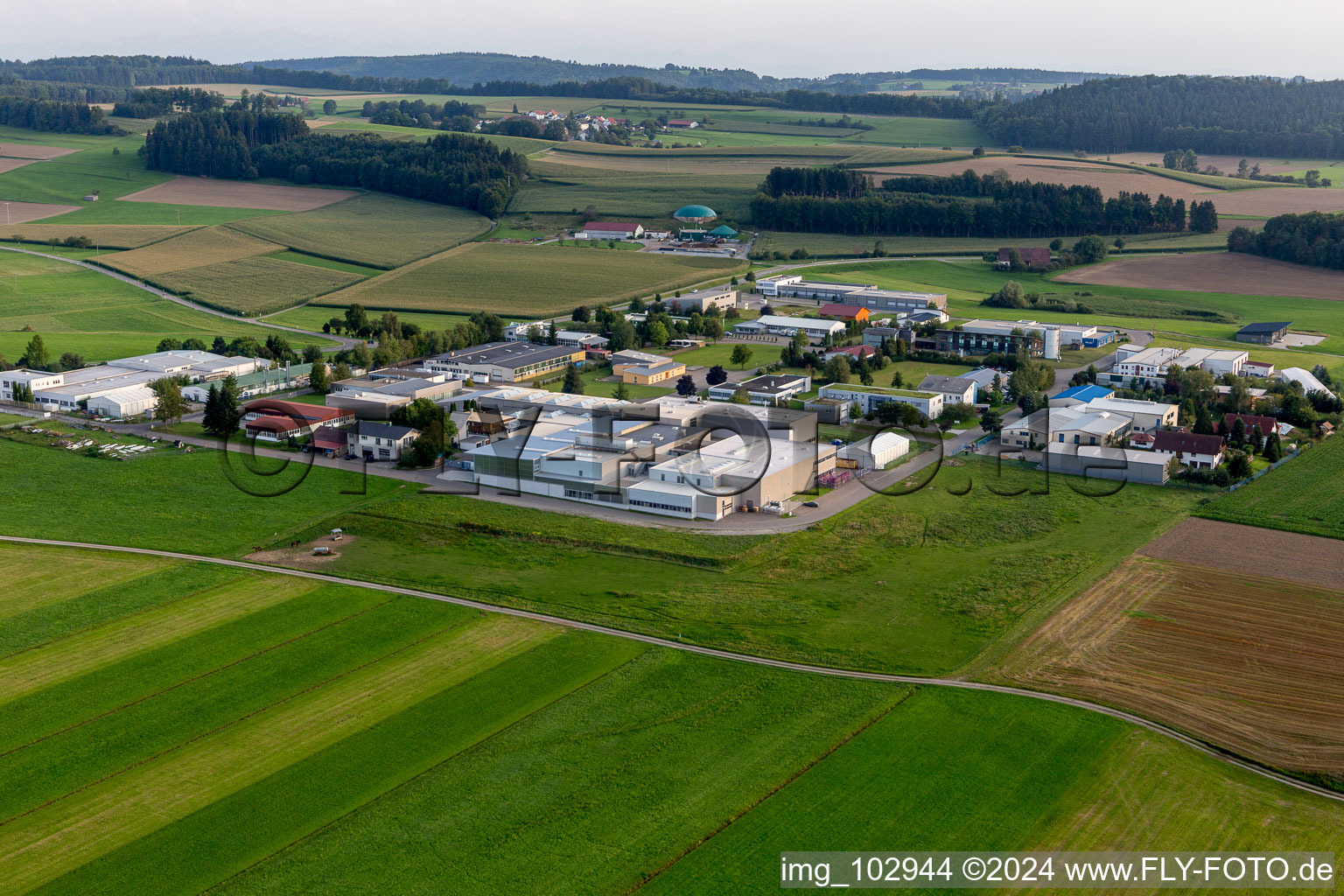 Illmensee dans le département Bade-Wurtemberg, Allemagne vue d'en haut