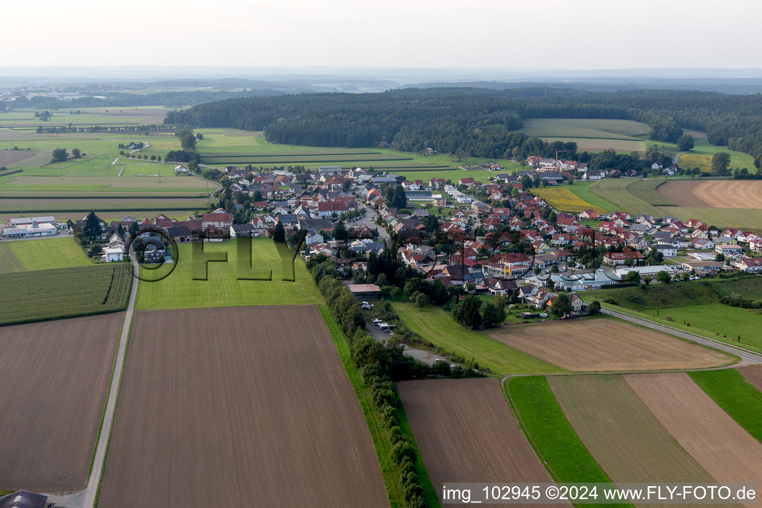 Vue aérienne de Quartier Denkingen in Pfullendorf dans le département Bade-Wurtemberg, Allemagne