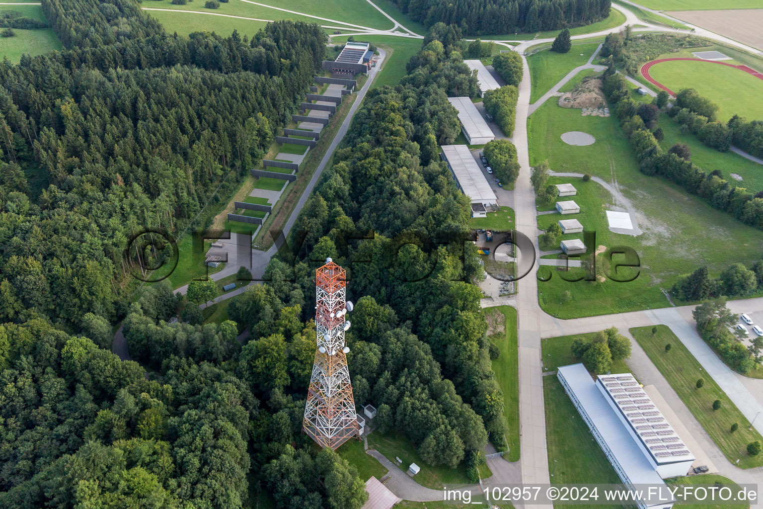 À l'aéroport à Pfullendorf dans le département Bade-Wurtemberg, Allemagne depuis l'avion