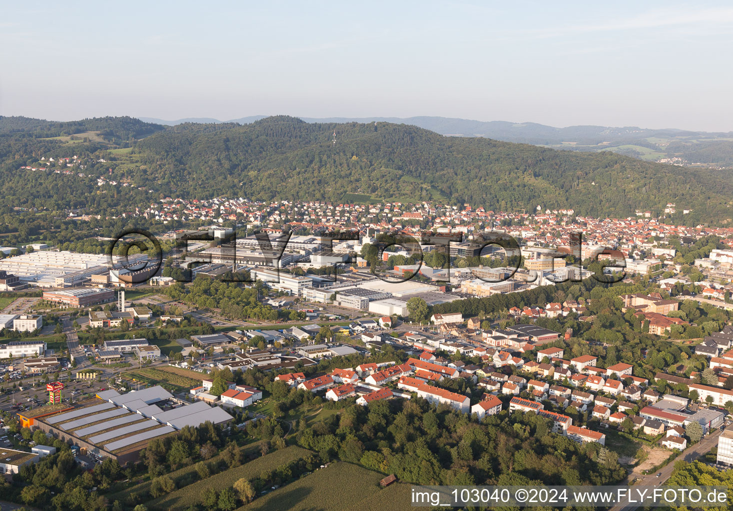 Image drone de Weinheim dans le département Bade-Wurtemberg, Allemagne