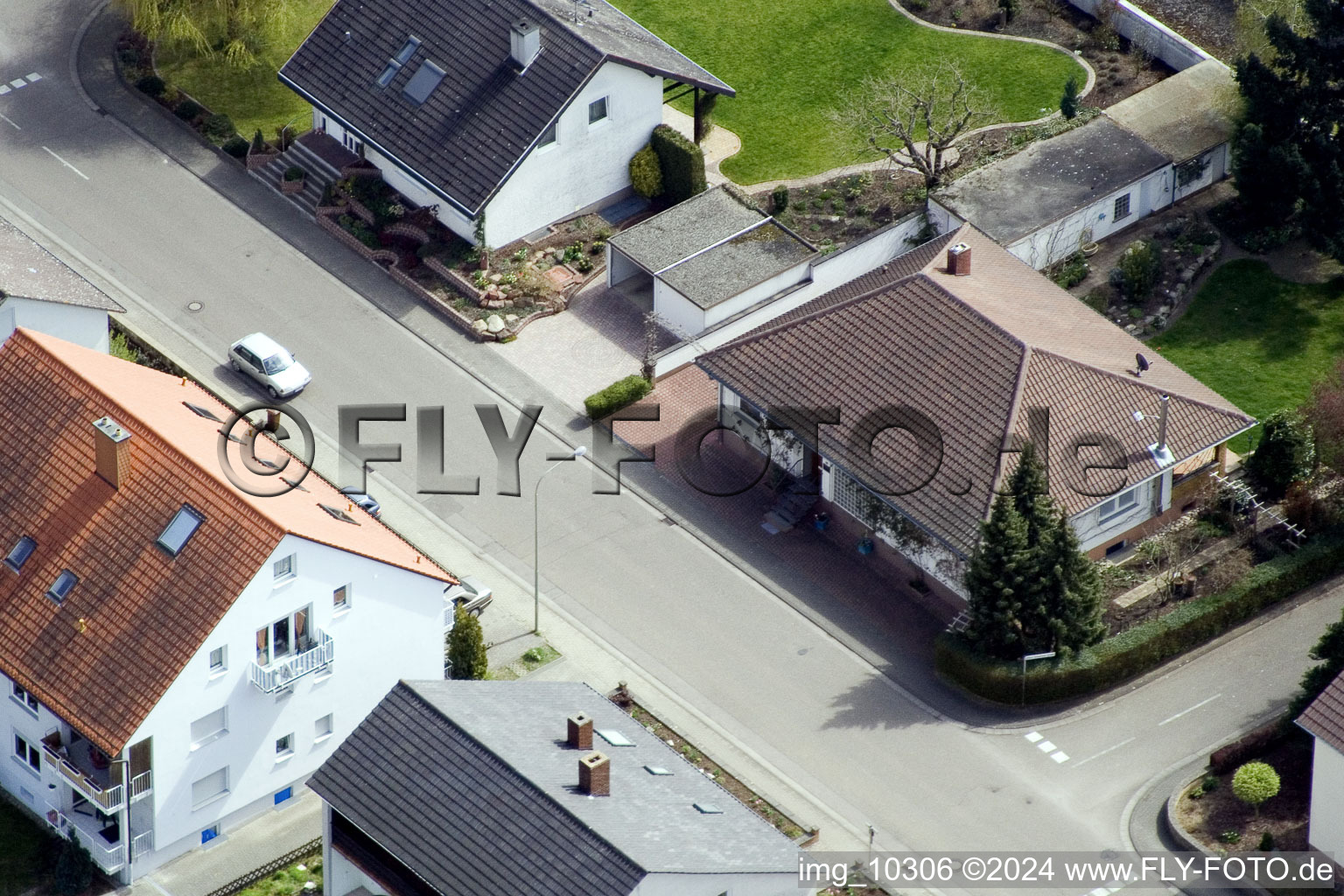 Kandel dans le département Rhénanie-Palatinat, Allemagne vue du ciel