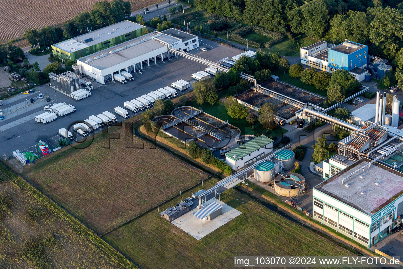 Quartier Hüttenfeld in Lampertheim dans le département Hesse, Allemagne vue d'en haut