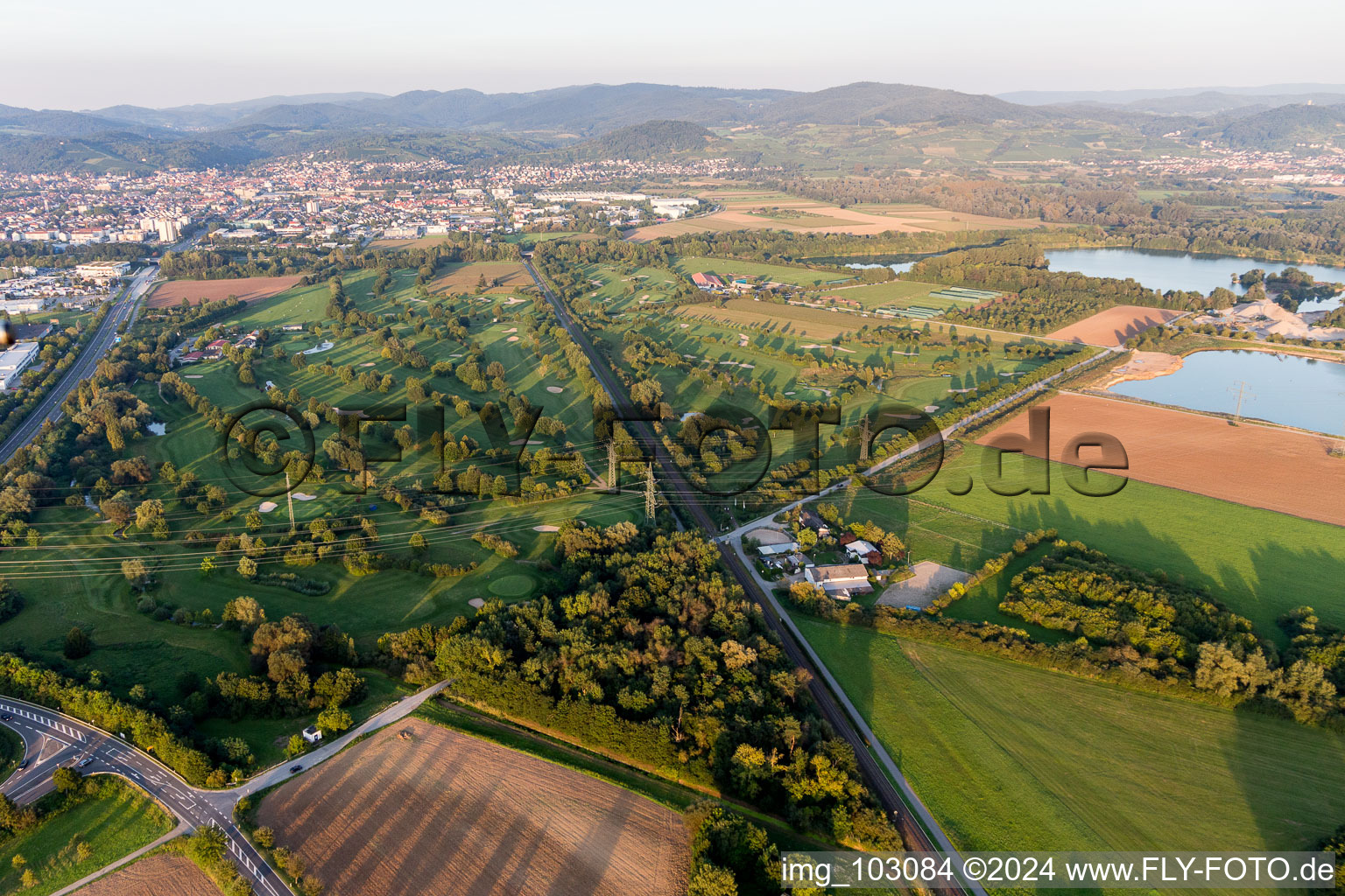 Club de golf à Bensheim dans le département Hesse, Allemagne vue d'en haut