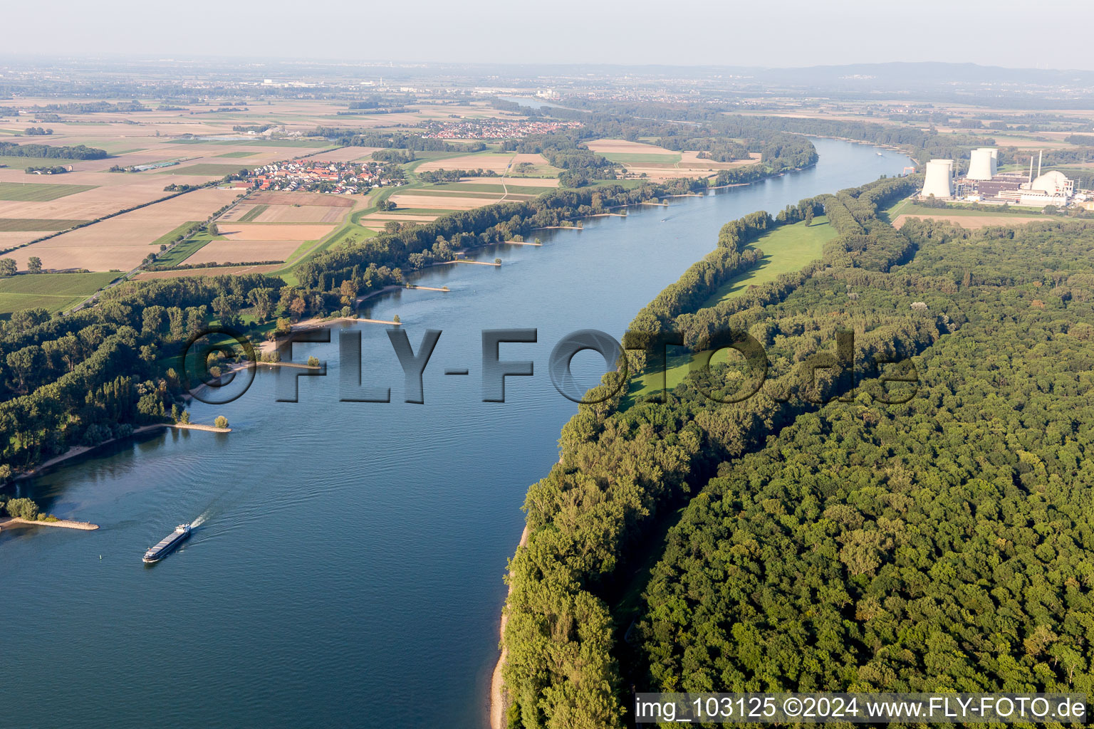 Vue aérienne de Centrale nucléaire Biblis à le quartier Nordheim in Biblis dans le département Hesse, Allemagne