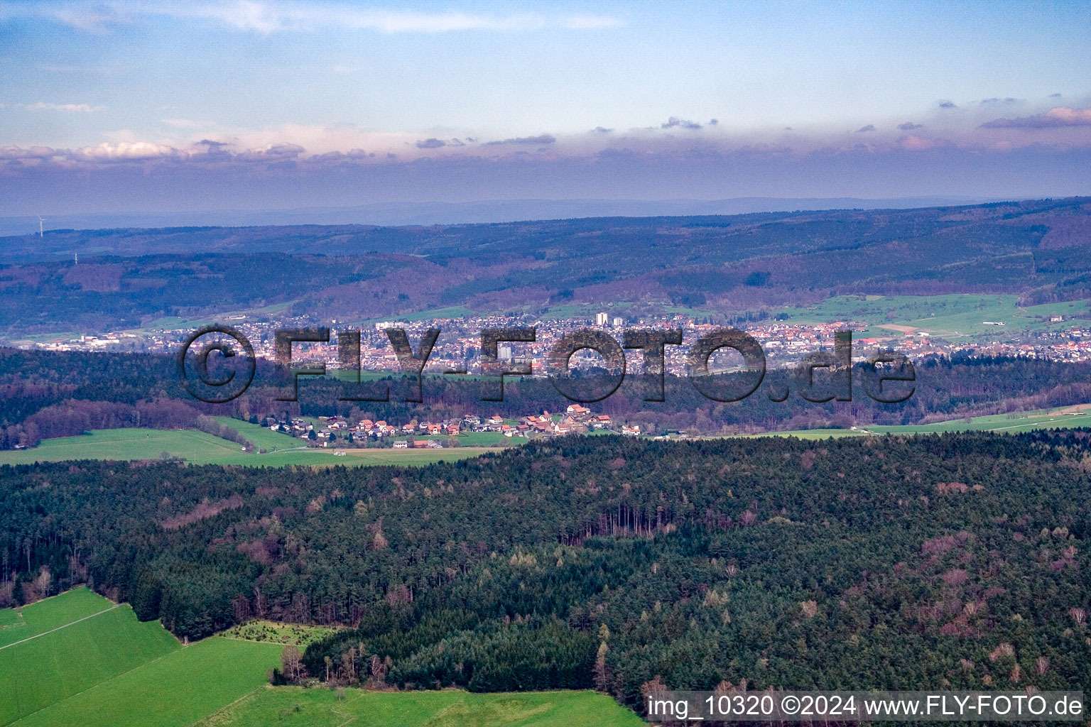 Vue aérienne de De l'ouest à Erbach dans le département Hesse, Allemagne