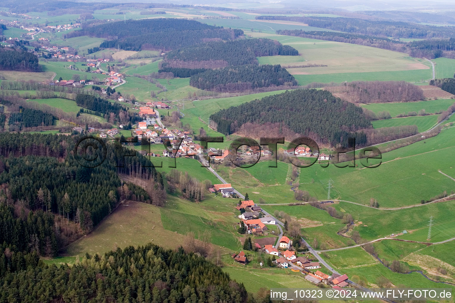 Vue aérienne de Quartier Unter-Mossau in Mossautal dans le département Hesse, Allemagne