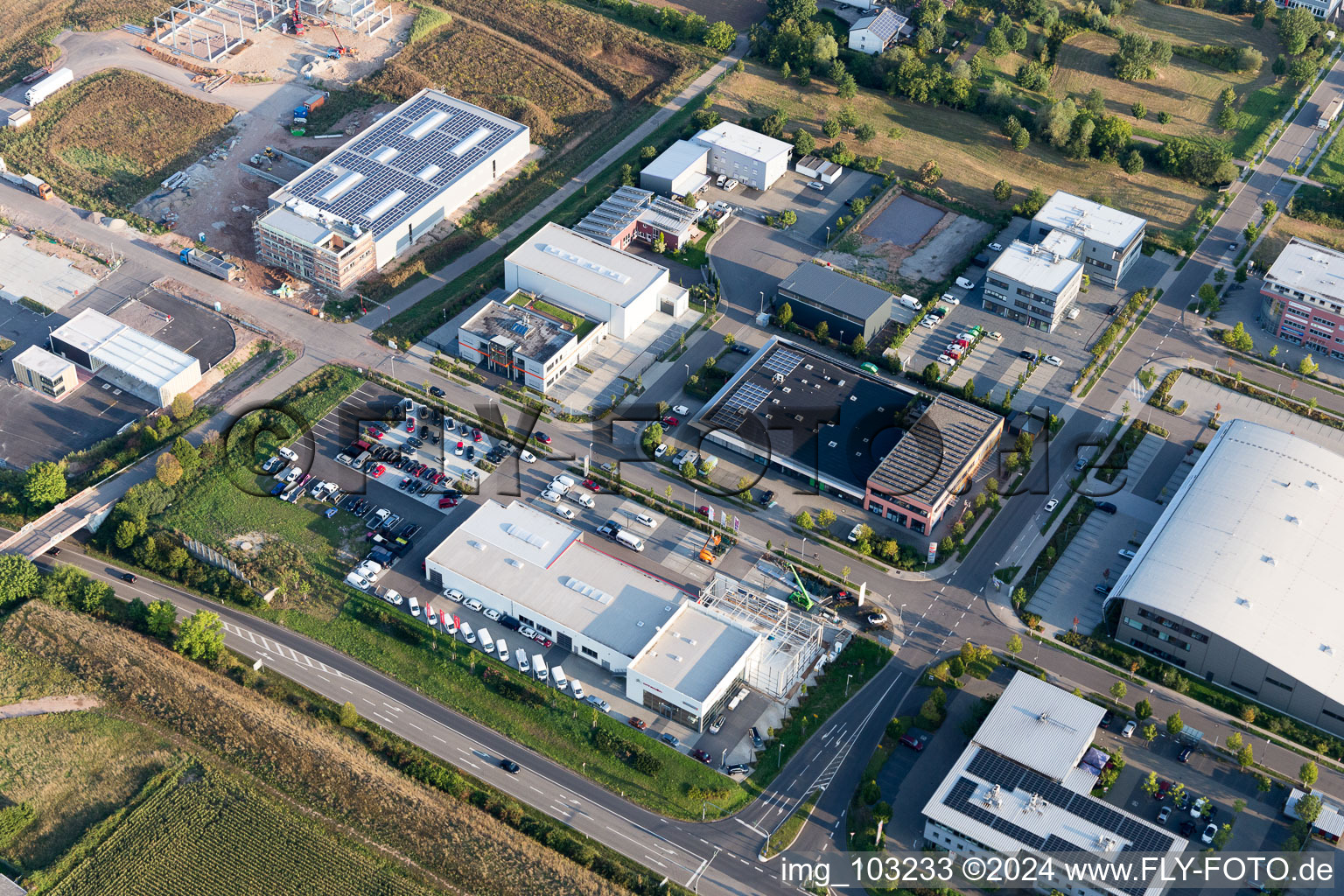 Enregistrement par drone de Quartier Queichheim in Landau in der Pfalz dans le département Rhénanie-Palatinat, Allemagne