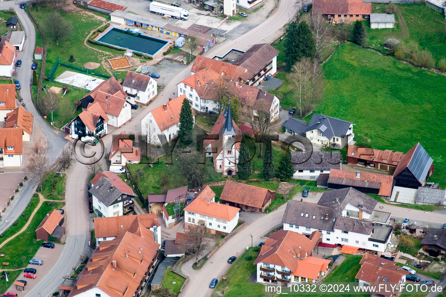 Vue aérienne de Quartier Güttersbach in Mossautal dans le département Hesse, Allemagne