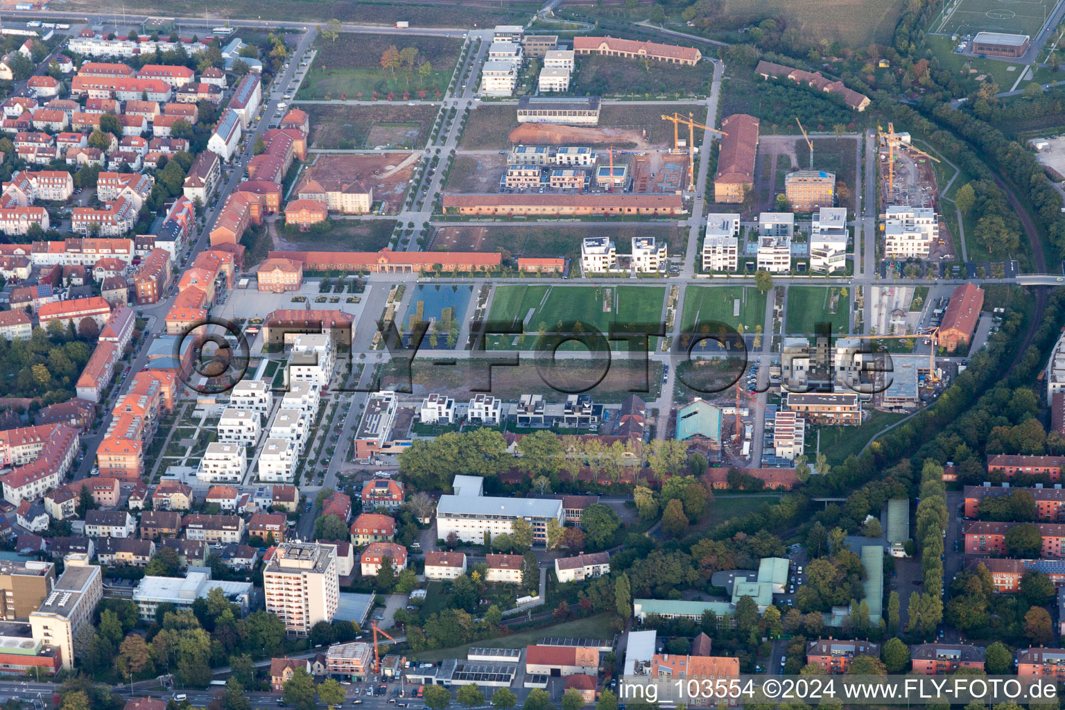 Vue aérienne de Landau Sud à Landau in der Pfalz dans le département Rhénanie-Palatinat, Allemagne