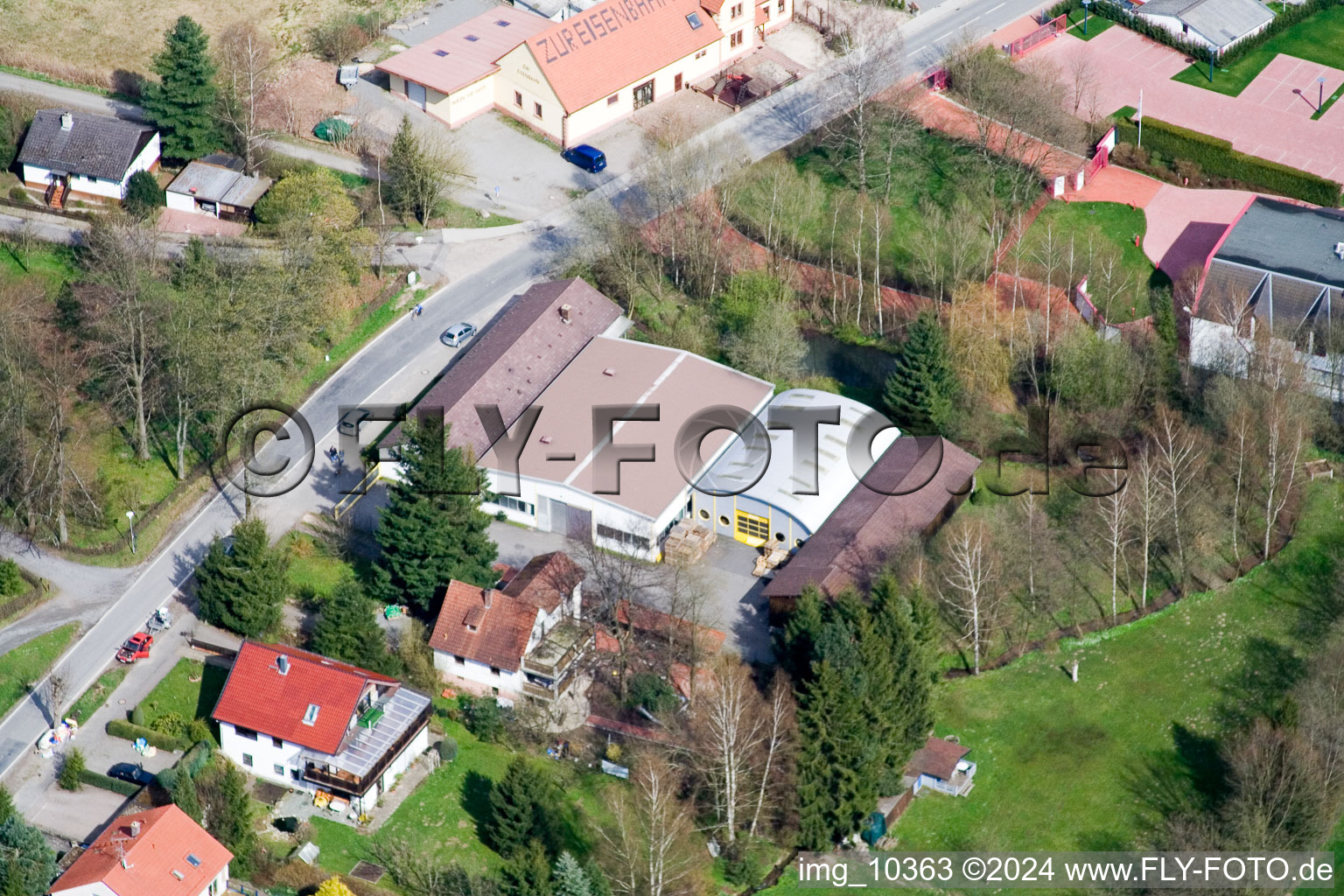 Kocherbach à le quartier Affolterbach in Wald-Michelbach dans le département Hesse, Allemagne hors des airs