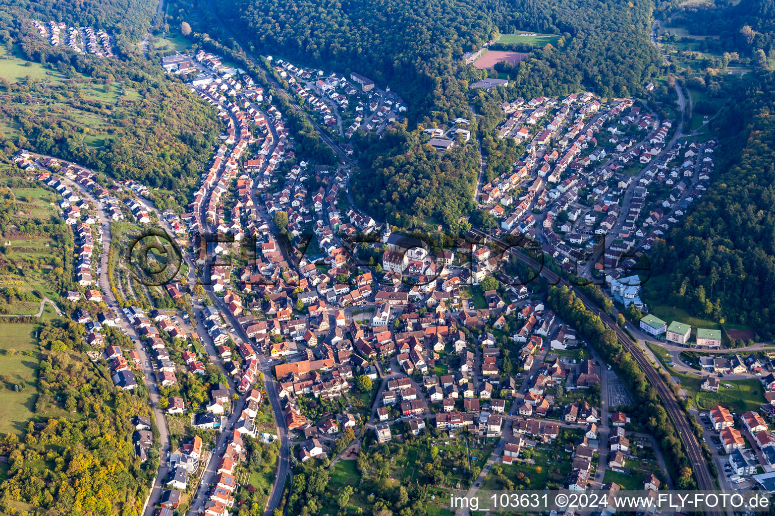 Quartier Ersingen in Kämpfelbach dans le département Bade-Wurtemberg, Allemagne hors des airs