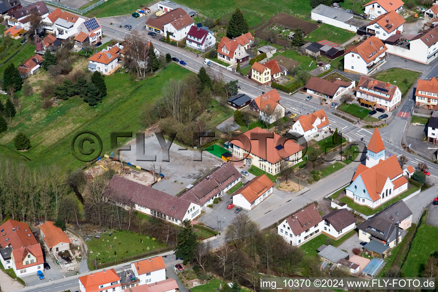 Photographie aérienne de Vue des rues et des maisons des quartiers résidentiels à le quartier Affolterbach in Wald-Michelbach dans le département Hesse, Allemagne