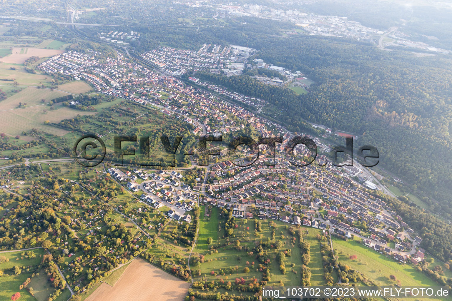 Ispringen dans le département Bade-Wurtemberg, Allemagne d'un drone