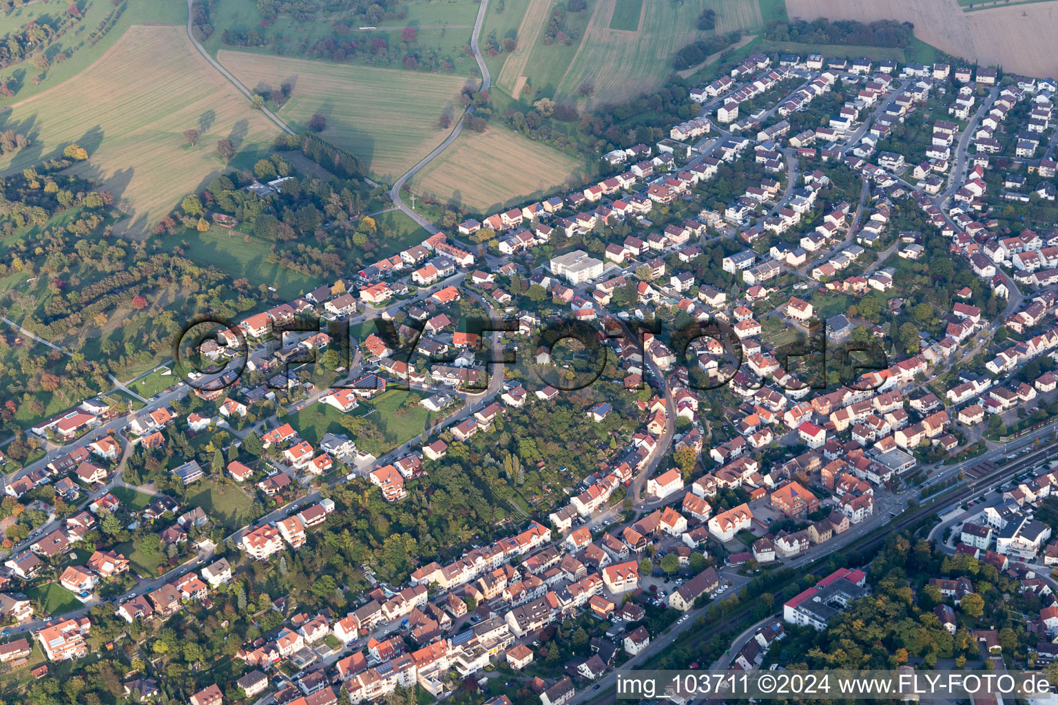 Ispringen dans le département Bade-Wurtemberg, Allemagne vue d'en haut