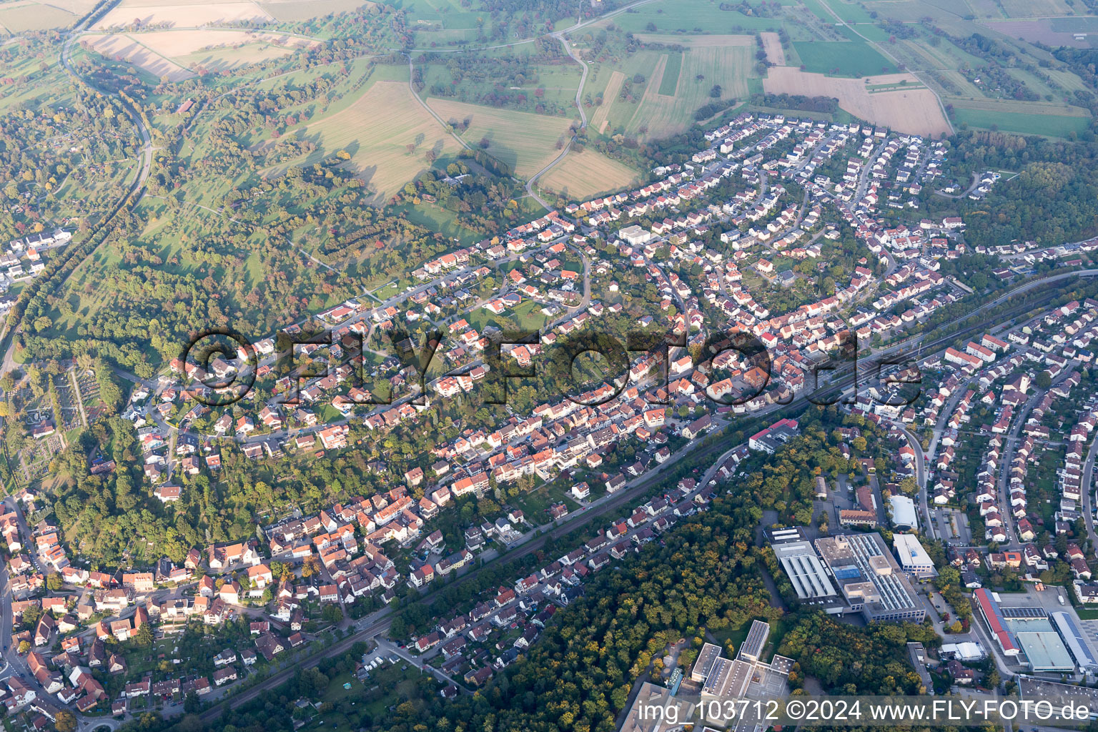 Ispringen dans le département Bade-Wurtemberg, Allemagne depuis l'avion