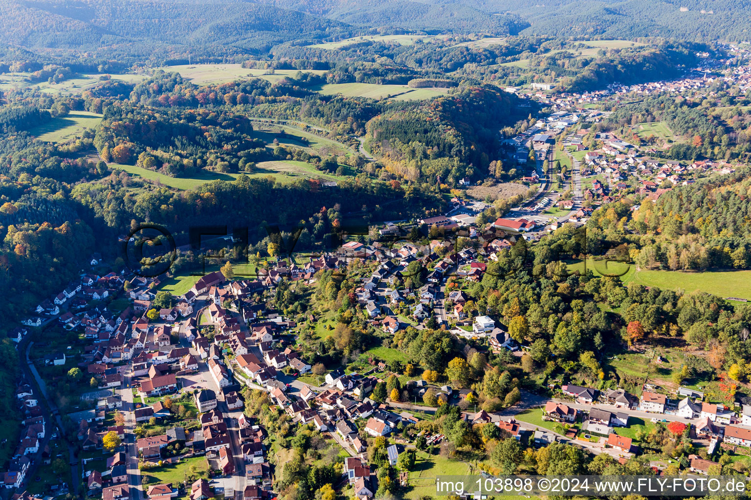 Vue oblique de Bundenthal dans le département Rhénanie-Palatinat, Allemagne