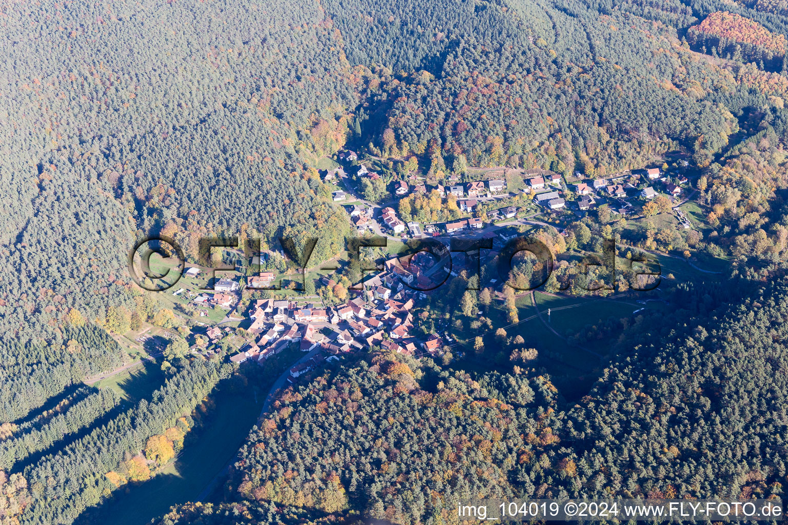 Vue aérienne de De l'ouest à Darstein dans le département Rhénanie-Palatinat, Allemagne