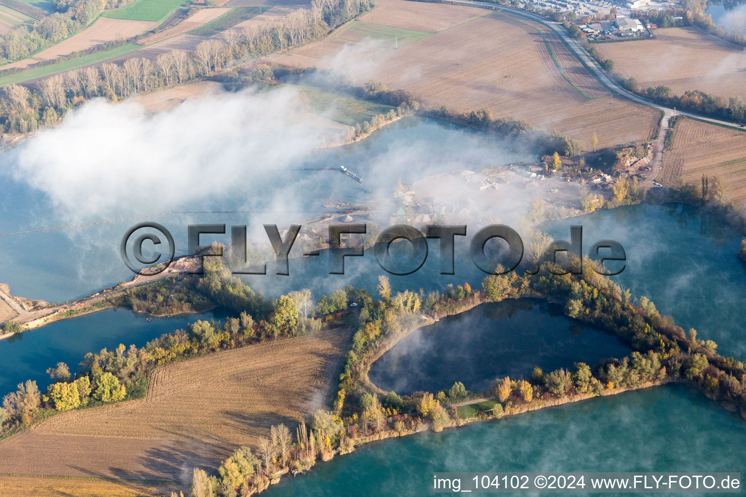 Leimersheim dans le département Rhénanie-Palatinat, Allemagne du point de vue du drone