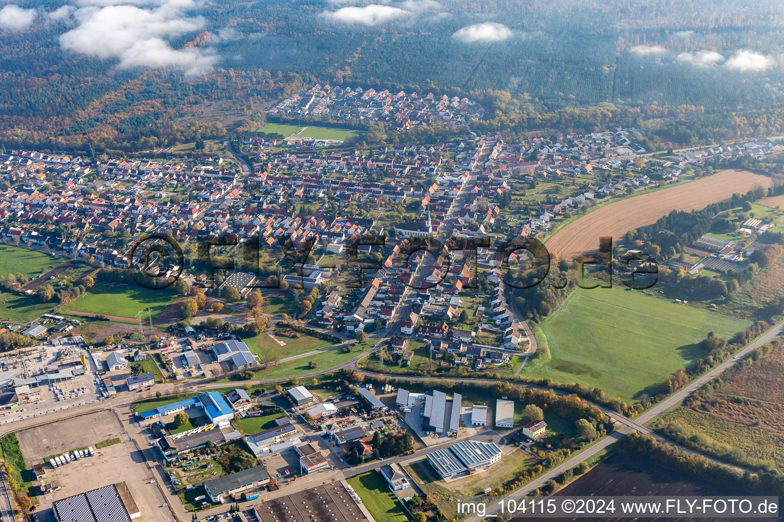 Quartier Huttenheim in Philippsburg dans le département Bade-Wurtemberg, Allemagne vue d'en haut