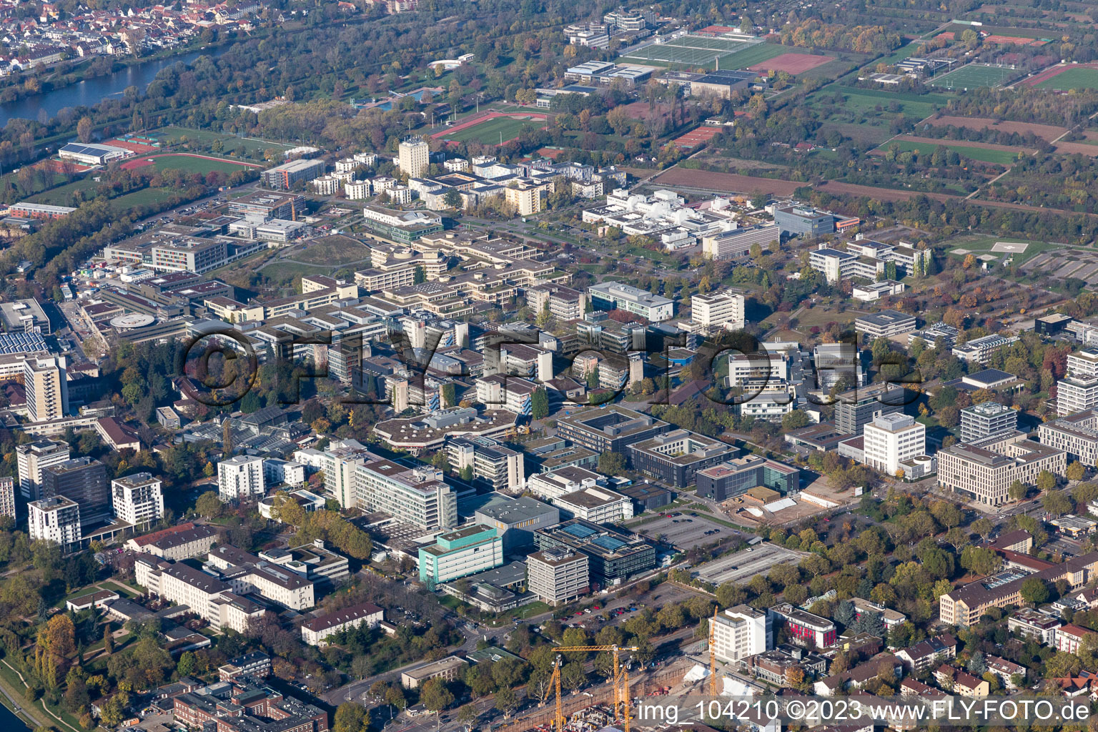 Vue aérienne de Université à le quartier Neuenheim in Heidelberg dans le département Bade-Wurtemberg, Allemagne