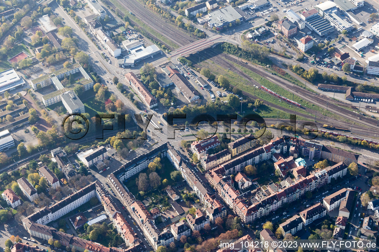 Vue aérienne de Pont à le quartier Weststadt in Heidelberg dans le département Bade-Wurtemberg, Allemagne
