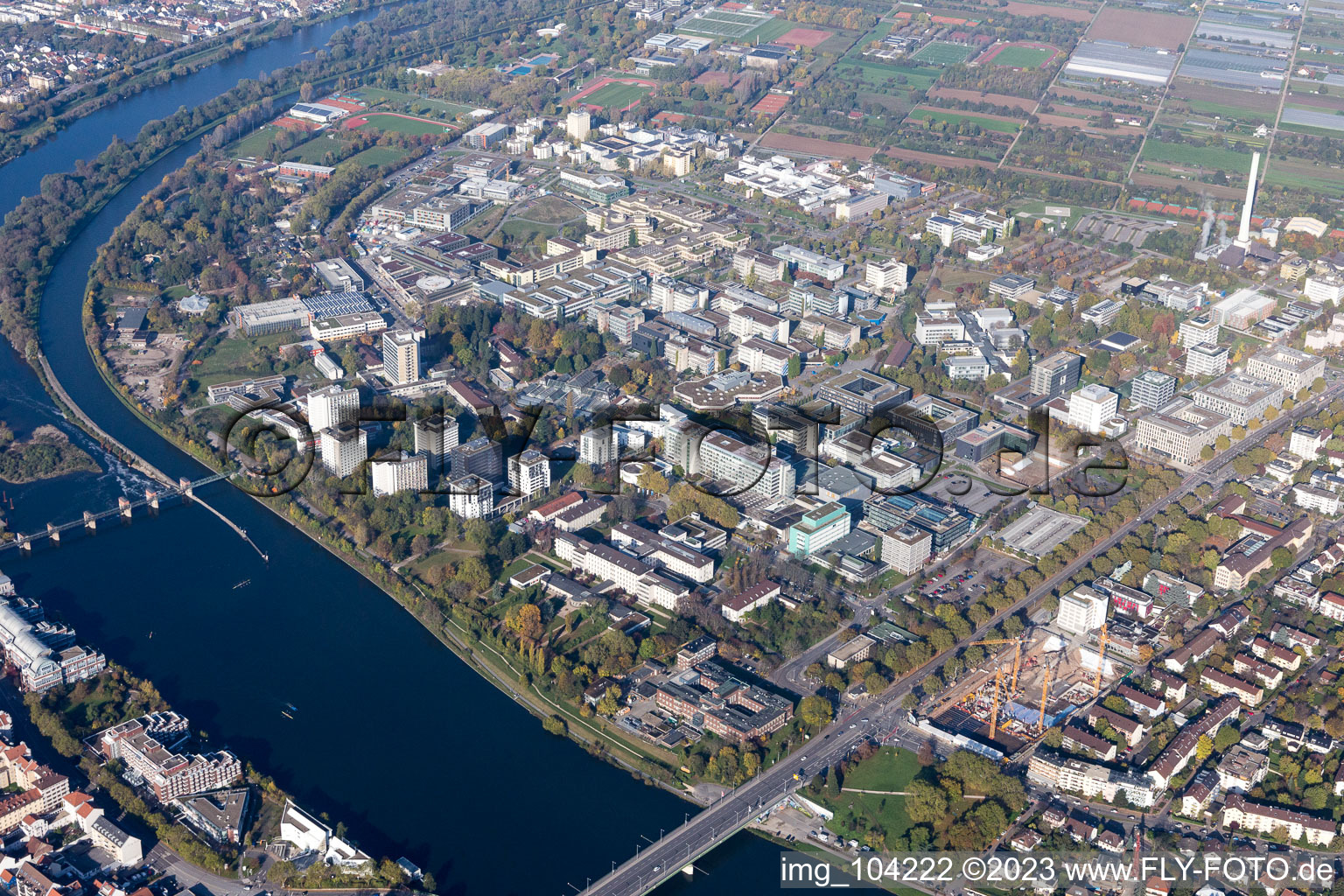 Photographie aérienne de Neueneimer Feld, Université à le quartier Neuenheim in Heidelberg dans le département Bade-Wurtemberg, Allemagne
