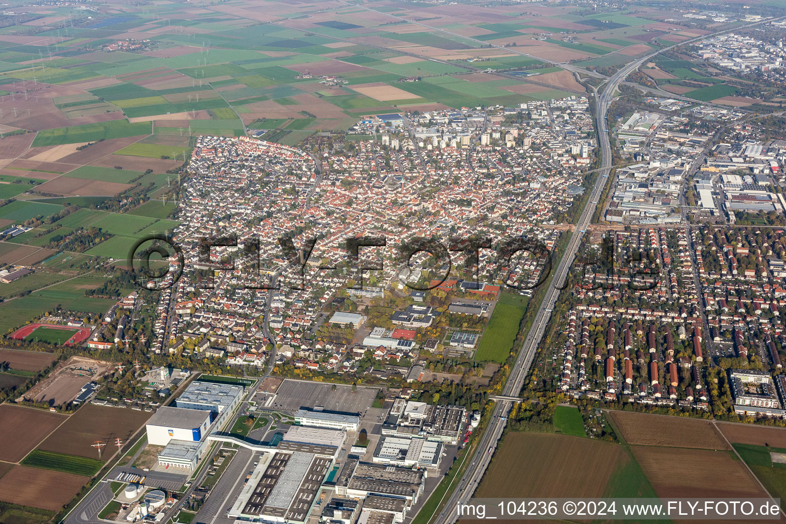 Eppelheim dans le département Bade-Wurtemberg, Allemagne vue d'en haut