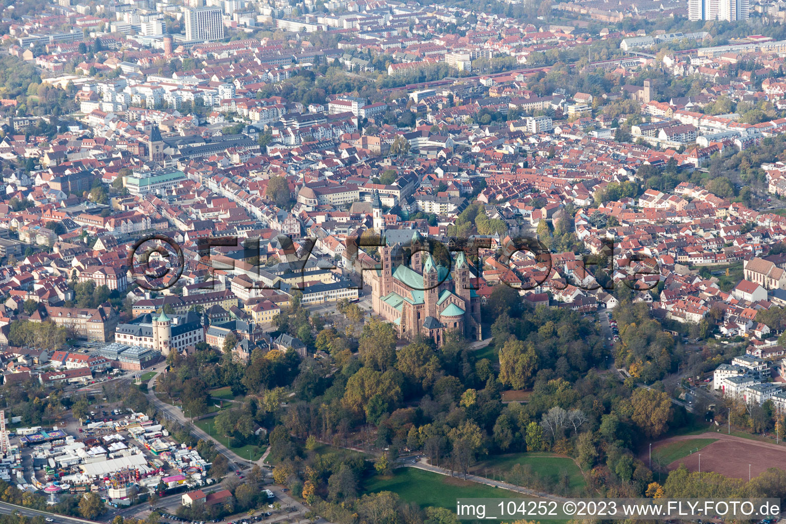 Speyer dans le département Rhénanie-Palatinat, Allemagne d'un drone