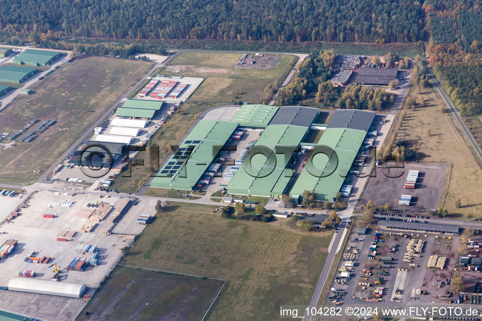 Germersheim dans le département Rhénanie-Palatinat, Allemagne vue d'en haut