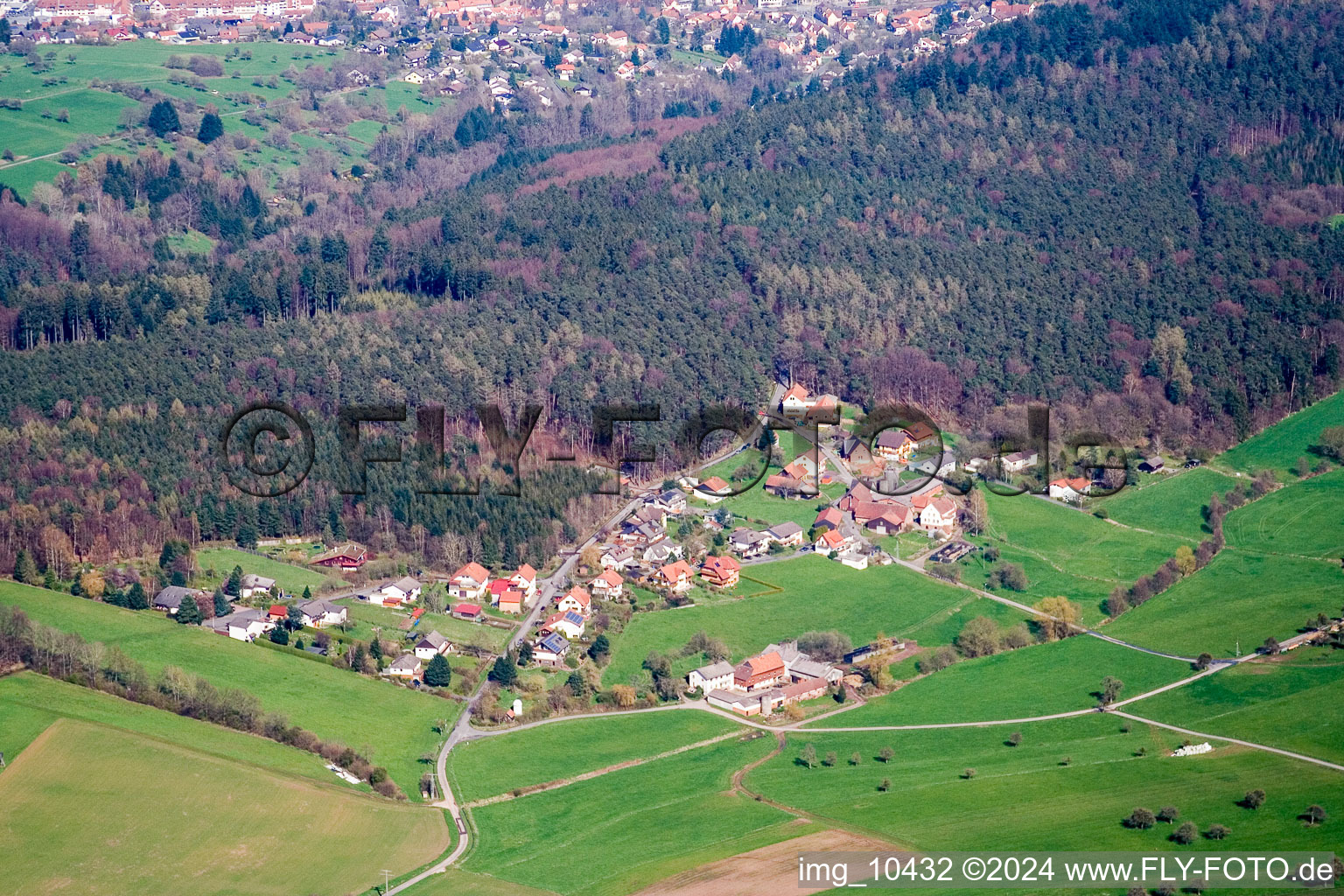 Vue aérienne de Elsbach dans le département Hesse, Allemagne