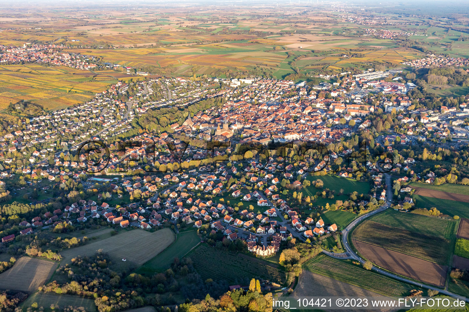 Vue d'oiseau de Wissembourg dans le département Bas Rhin, France