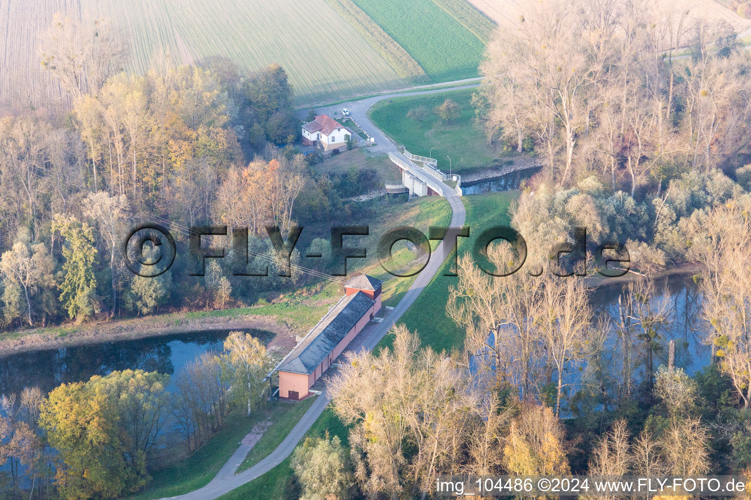 Vue d'oiseau de Quartier Sondernheim in Germersheim dans le département Rhénanie-Palatinat, Allemagne