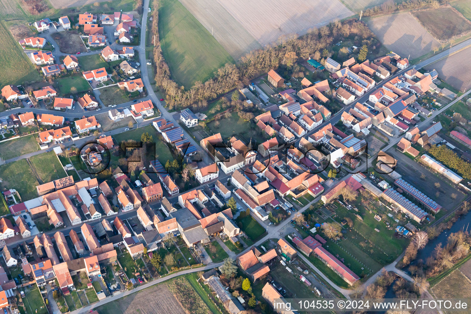 Herxheimweyher dans le département Rhénanie-Palatinat, Allemagne depuis l'avion